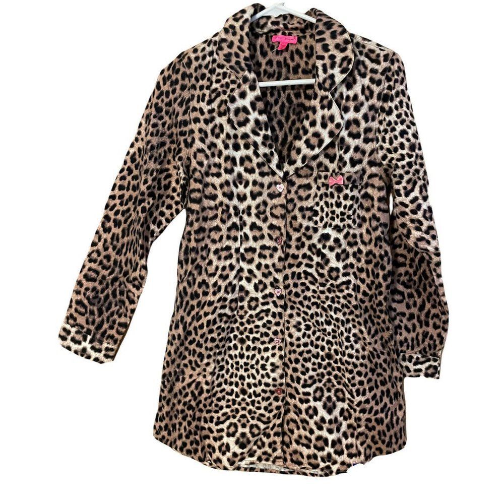 NWT Betsey Johnson women’s medium flannel leopard sleep shirt Animal Print Heart